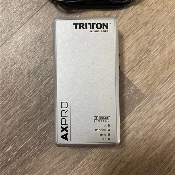 Triton Gaming Headset with amp and all cords! - Picture 4 of 4